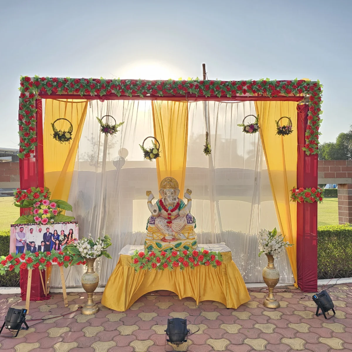 Entry Gate 4 image 2
